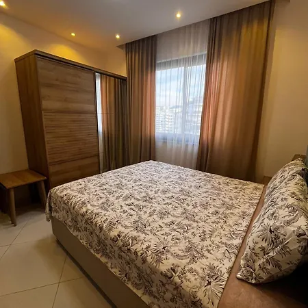 Serenity Lux1plus1 شقة *